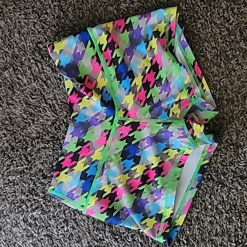 NWOT Peachy Athletic Bright Houndstooth Pattern